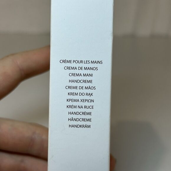 Laura Mercier Neroli du Sud Souffle Hand Cream 1.5oz (50ml) - Picture 4 of 7